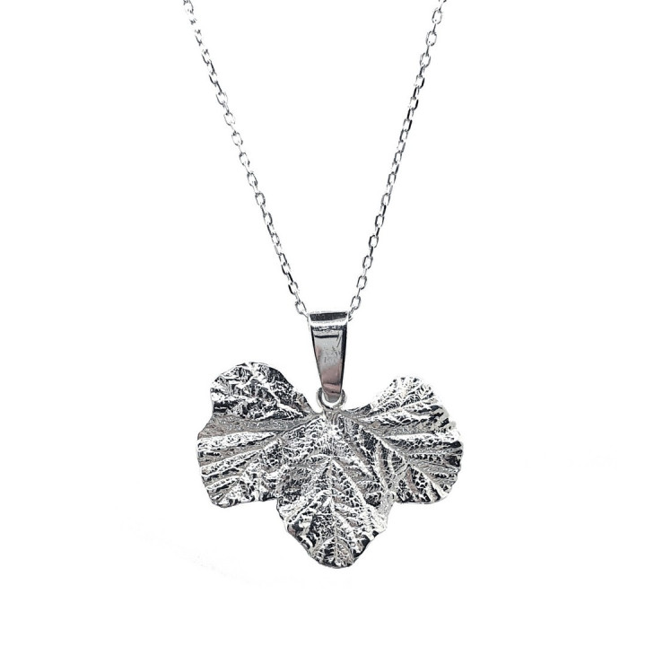 Sirokoru Lakanlehti Moltebeerblatt Silberanhänger medium mit Kette 50cm