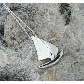 Sirokoru, Purjevene, Segelboot Anhänger aus Öko-Silber mit Silberkette