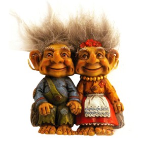 Troll Pair Sitting Hand in Hand, Magnet