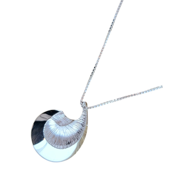 Sirokoru Aallon loiske Splash of Waves Silver Pendant with Chain 45 cm