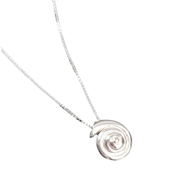 Sirokoru Kierrekotilo Spiral Shell Silver Pendant Small with Chain 45 cm